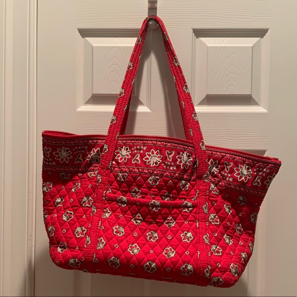 Vera Bradley red tote